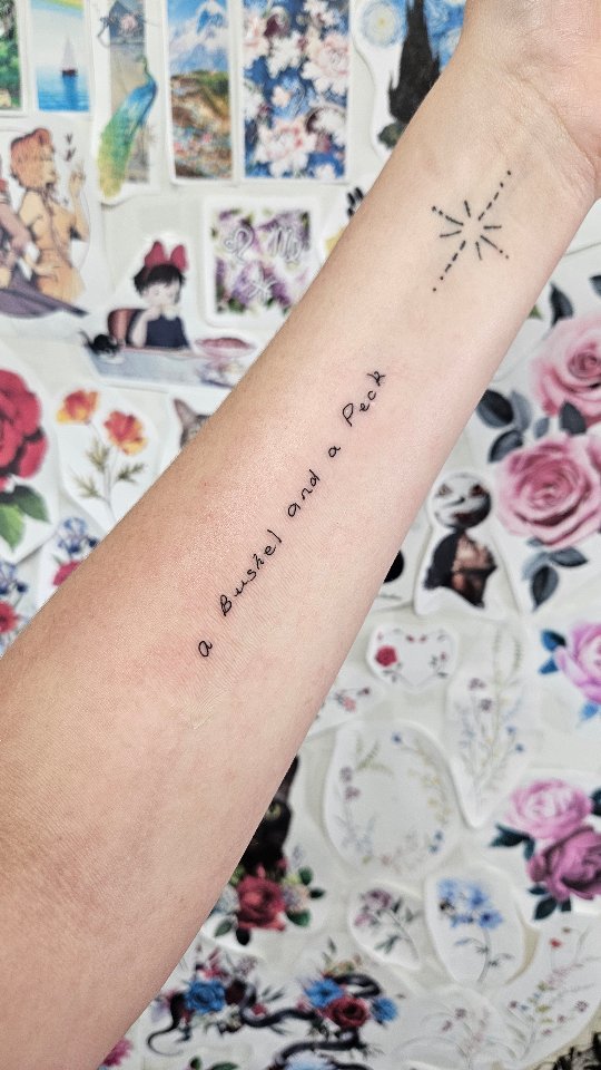 Milestone birthday tattoos with my Sister & Mum. My 2nd tattoo for my dear 91 yr old Nanny who wrote this out for me this summer. A song she sang & still sings to all of us. 💗🥺
#matchingtattoos #flowtattoostudio #tattooart #sistertattoos