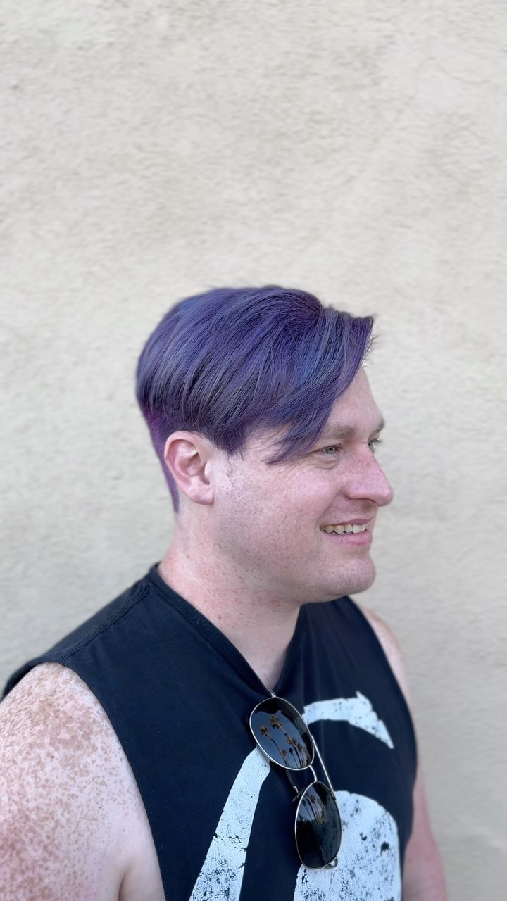 And we’re back!
After a week off to watch my best friend gat married and then getting sick for another…it feels SO GOOD to be back! 🎉
But let’s do a little house cleaning! We are jumping in with both feet into the holiday season, which means a few things:
• appointments will go fast! So make sure you pre book and pre book early! I only accept up to two months in advance, so that gets you through the end of the year if you’d like to keep your routine.
• the holiday raffle will start soon so be on the look out for that!
All availability from now until the end of the year will be in my stories and as always you can see what is available on the booking site!
#sanmarcoshairstylist #solasalons #solasandiego #solasanmarcos #escondidohairstylist #sanmarcoshairsalon #vistahairstylist #escondidohairsalon #purplehair #purplehaircolor #vividhaircolor #vividhair