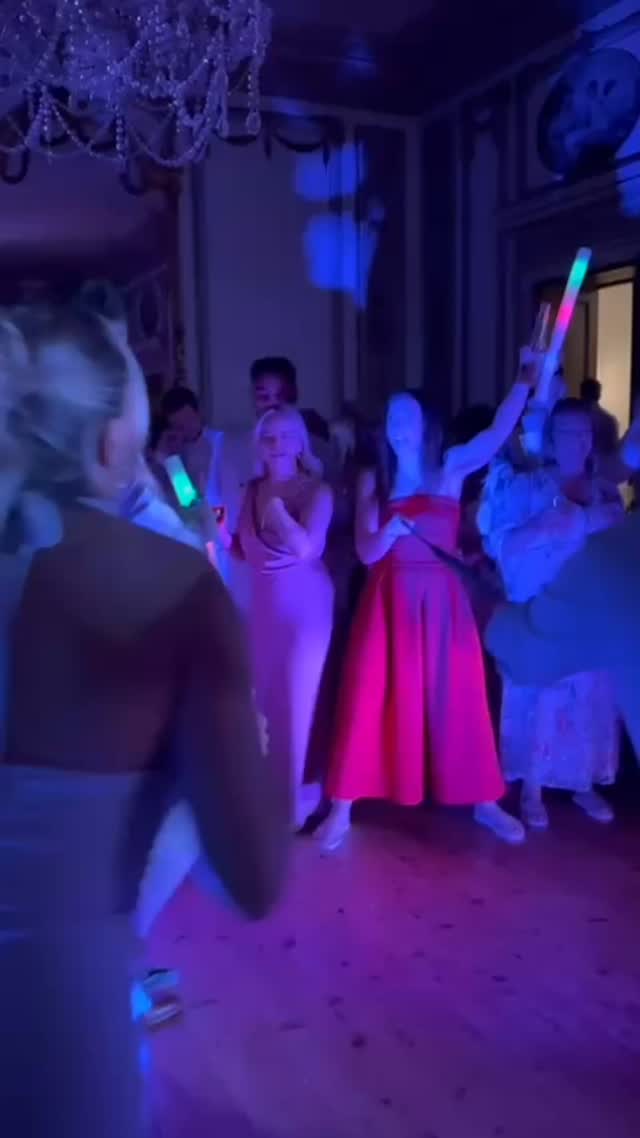 Unstately behaviour in a stately home. 💪🍺With @martyndrabik @tristanevansgtr @ro_barrett @korolevamoon and Gary Mackenzie