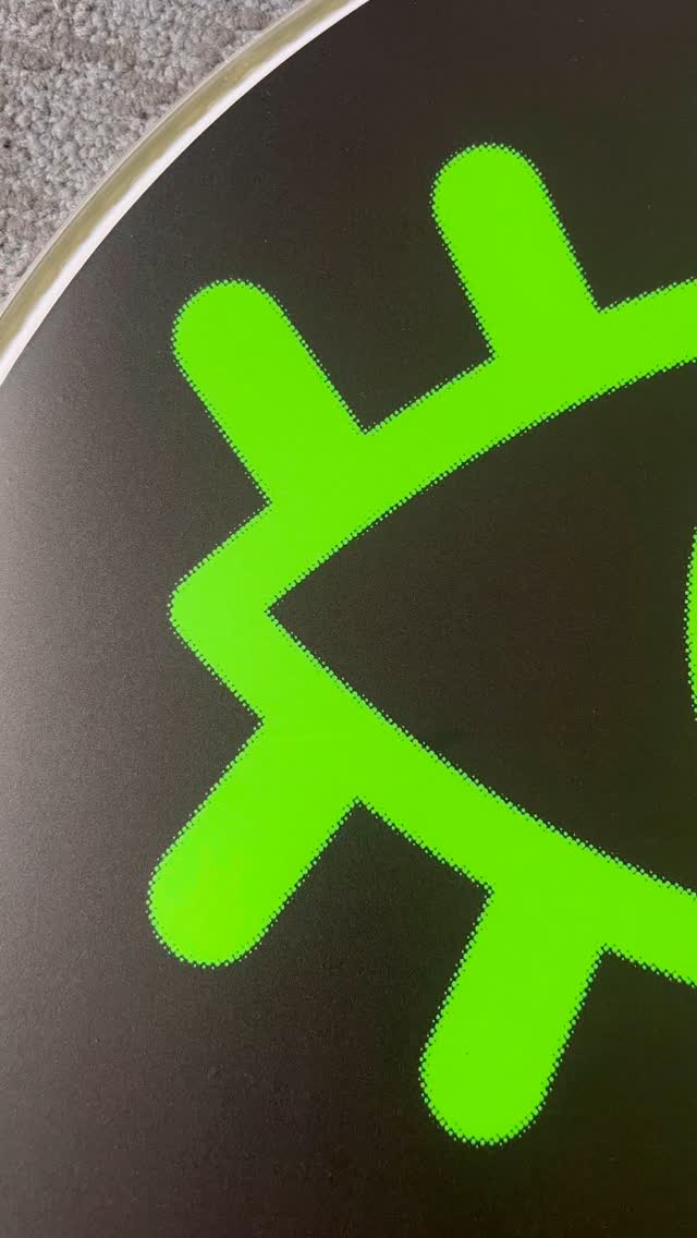 They say two heads are better than one๐คCustom drumhead print for @thumper_666 all set for a special show and setup this Friday in @complexdublin ๐๐๐
#offbeatgraphics #thumperband #customdrumskins #intheround