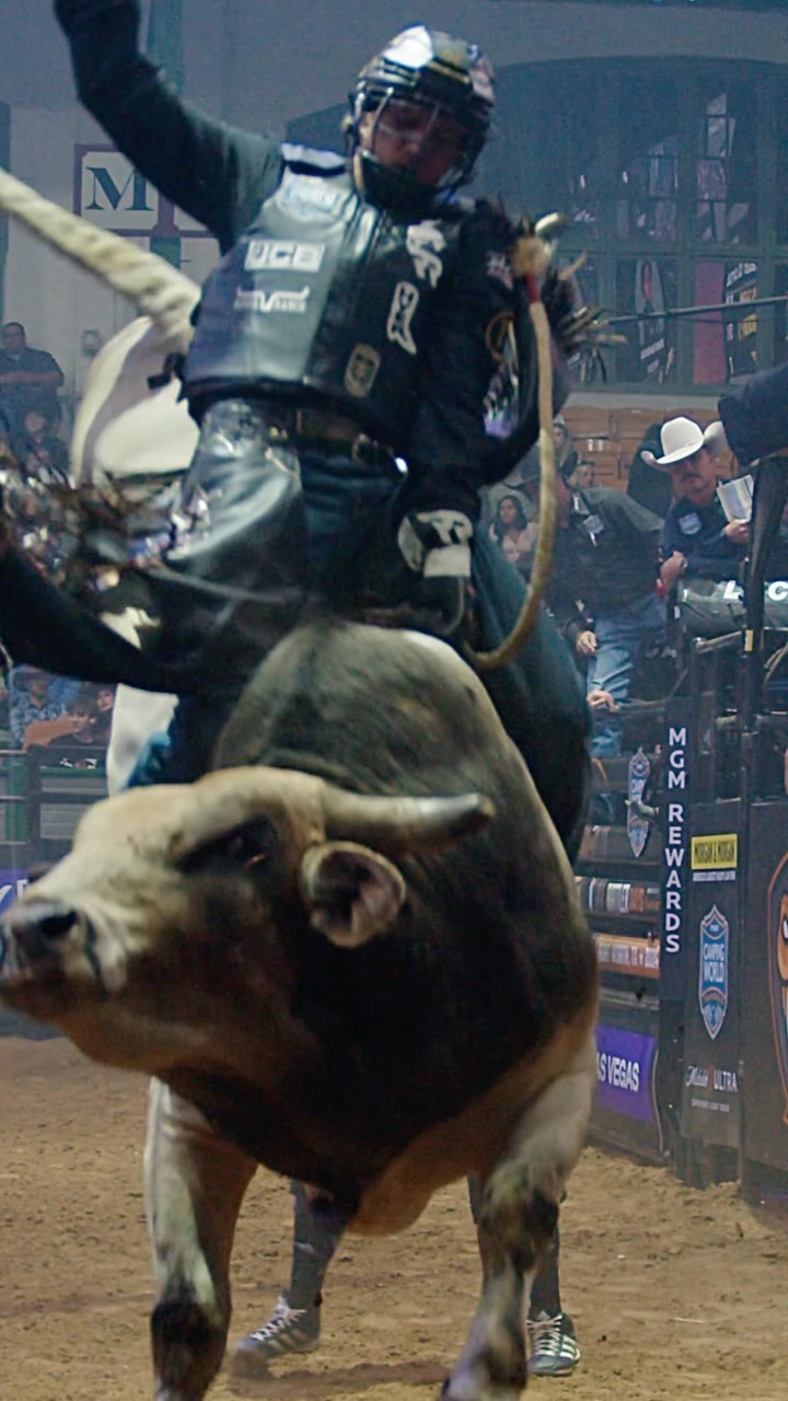 @denerbarbosag goes for 90 to be the MVP of Night 1 @cowtowncoliseum for the @pbr Teams Rattler Days event!