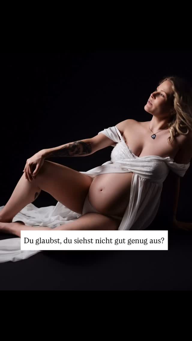 Lass mich dir zeigen, wie wunderschön du gerade bist.
Glaub mir, viele Mamas sind unsicher - bis sie ihre Bilder sehen und Tränen in den Augen haben.
Ich habe schon sehr oft gehört: „Ich wusste gar nicht, dass ich so aussehen kann!“
Trau Dich!
Lass uns gemeinsam Erinnerungen schaffen, die Generationen überdauern.
Melde dich für ein persönliches Shooting-Erlebnis - im Studio oder Outdoor.
#mamashooting #schwangerschaftsfotografie #babybauchliebe #schwangerschaft #dubistschönsowiedubist #magicmomentsphotograpie