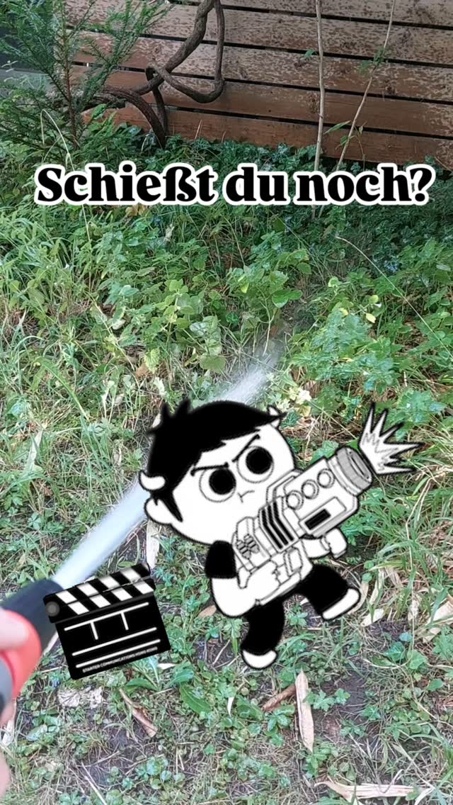 Schießt du noch oder gießt du schon?
🤌🏻 Bitte sei lieb zu deinen Pflanzen!
Gießen wenn es trocken ist, ist nicht immer die Lieblingsbeschäftigung ... auch nicht bei mir.
🔫🔫Aber kein Grund sie niederzuschießen!
🚿🚿 Es geht genauso schnell mit der Brause... nur sanfter!
💧Die Wasserteilchen sind kleiner... und können dann auch leichter einsickern...
Und wenn die Brause auf einem Stab angebracht ist (Gießstab) kannst du das Wasser noch bequemer dort hinkriegen wo es gebraucht wird.
An die Basis... zu den Wurzeln. Punktgenau.🎯
Also.. wie schauts aus? Zeit dich zu outen!
Schießt du noch oder gießt du schon?
👇🏻👍🏻
#blumengießen #blumenschießen #verenas_pflanzentanz #pflanzentanzen #garteninwien #wienergärten #trockenheitimgarten #gartenpflege #gartengießen #pflanzengießen #schönergarten #gartenpflanzen #pflegeimgarten #gartenösterreich #meinschönergarten #gartenösterreichs #gartenarbeit #Garten
#inmeinemgarten
