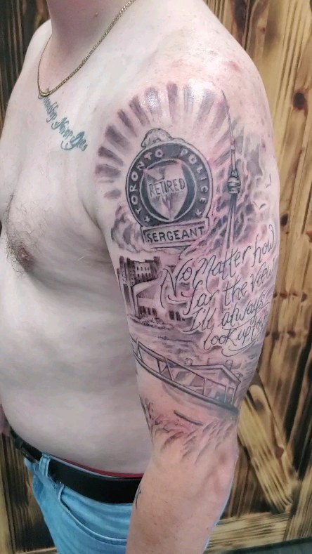 Memorial tattoo for Matt's father who retired a Toronto Police sergeant on the boats. Thanks Matt, all the best.
#memorial #memorialtattoo #familytattoo #family #courticetattoos #arteryoriginals