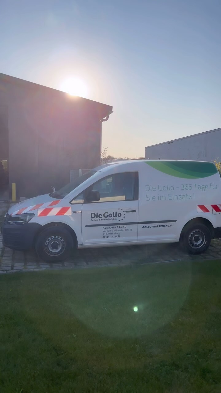 🌿 Zeit zum Wachsen – Werde Teil des Gollo-Teams! 🌿
Du suchst einen Job, bei dem du dich weiterentwickeln kannst und dabei die Natur mitgestaltest? Dann ist jetzt deine Zeit zum Wachsen! 🌱 Bei Gollo Garten- und Landschaftsbau bieten wir dir spannende Aufgaben und ein starkes Team, das gemeinsam Großes schafft. 💪🏽
Worauf wartest du? 👉🏽 Mehr Infos findest du unter: gollo-gartenbau.de
Mach den nächsten Schritt mit uns! 🚀
#ZeitZumWachsen #TeamGollo #Gartenbau #Landschaftsbau #Jobangebot #GrünerDaumen #joinus #gollo #diegollo #gartenundlandschaftsbau #lüneburg #vastorf