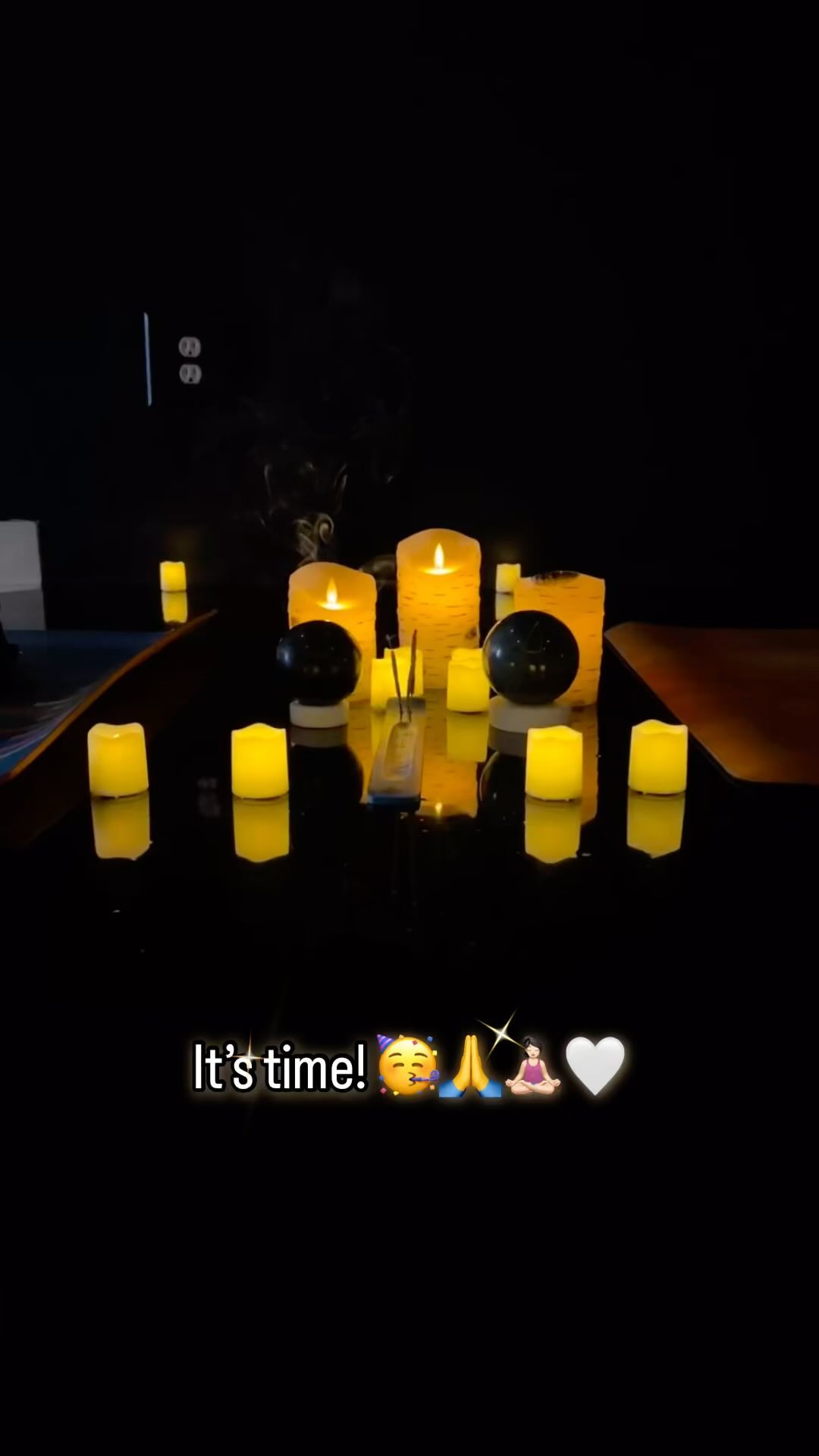 #candlelityoga #yinyoga #soundhealing #yogaevents #mindfulness #taketimetoslowdown #selfcare #yoga #healinglightstudios #holistichealth