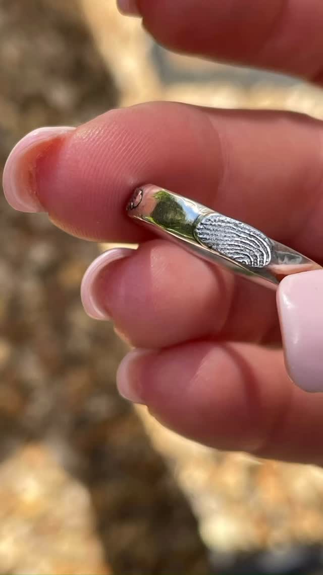 New fingerprint rings ✨ available in recycled sterling silver or for something a little bit more special 9ct gold! Perfect alternative to boring wedding bands… the fingerprint of your forever person, something truly personal and meaningful 💕