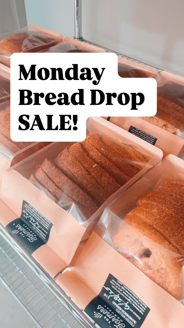 Slightly imperfect loaves and trying out a batch tray this week has resulted in a SALE ($8 loaves)! Thank you for your patience as we expand and figure out the new oven. Taste is still fabulous!!! Hope you guys enjoy it and please let me know your thoughts on a taller loaf!
#freshmilled #nutrientdense #breadishealthfood #thefarmersharvest