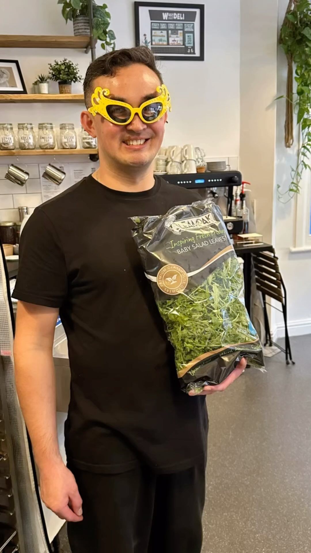 13 years… 👨🍳
Happy Bistro-versary @davidjnockels 🥳
The Rolls Royce of Sausage Roll-Rollers & backbone of Bistro.
#cromer #team #chefsofinstagram