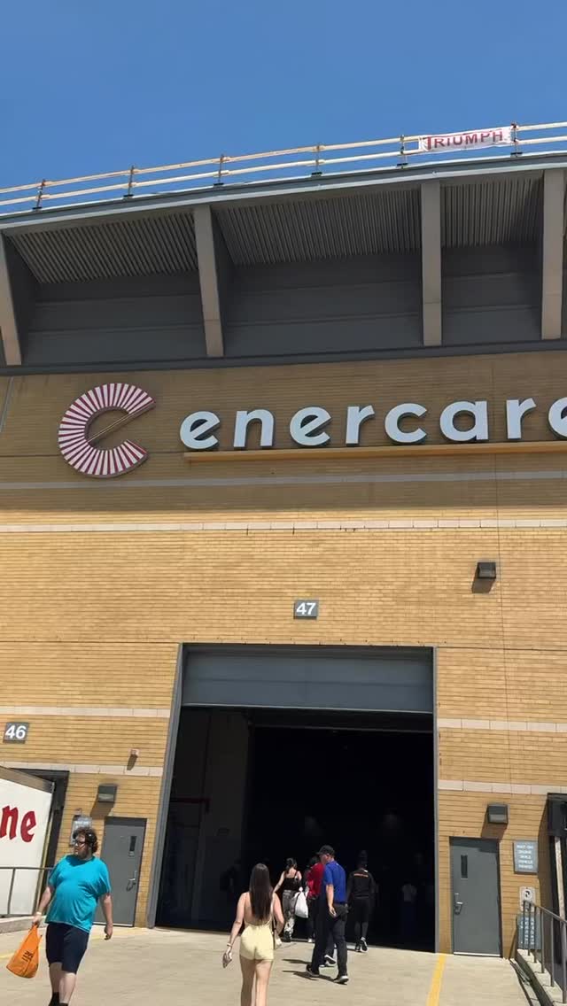 Awesome time filming with @gotransit 🤩 We love you GO Bear!
I’ve taken the GO Train everyday down to the Exhibition Centre for the @hondaindy and the travel was so seamless and peaceful 🥰
Thanks for a great time @gotransit !
#GoTransit #GoTrain #GoBus #Metro #Metrolinx #DemiChalkias #TorontoIndy #Toronto #OntarioHondaDealers