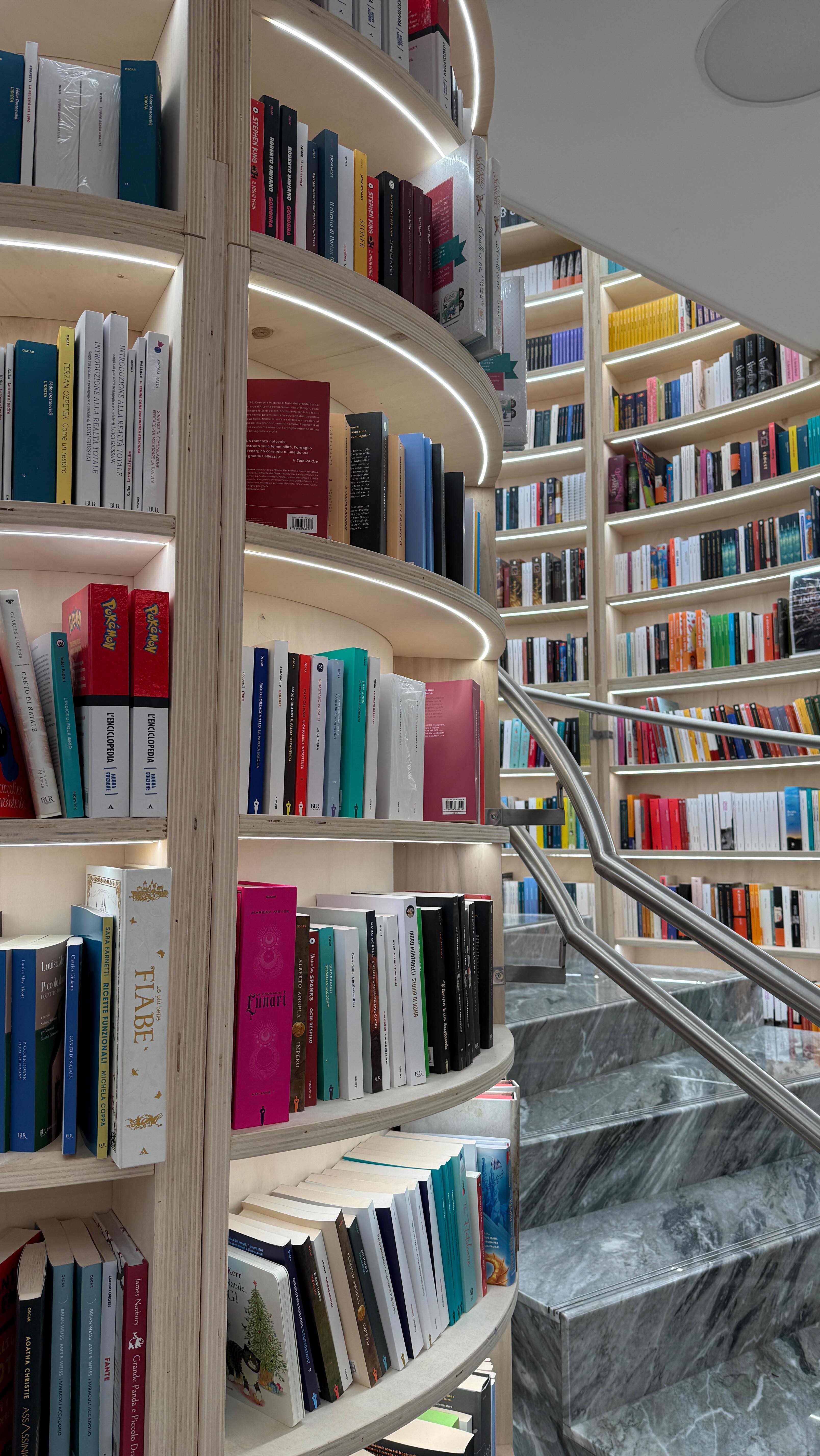 I visited the beautiful new @mondadoristore in Naples with Jenny, the famous painter of bookstores! #naples #napoli #book #booklover ##bookstagram #booknerd #booklove #jennykroik #italytravel #feasttravel