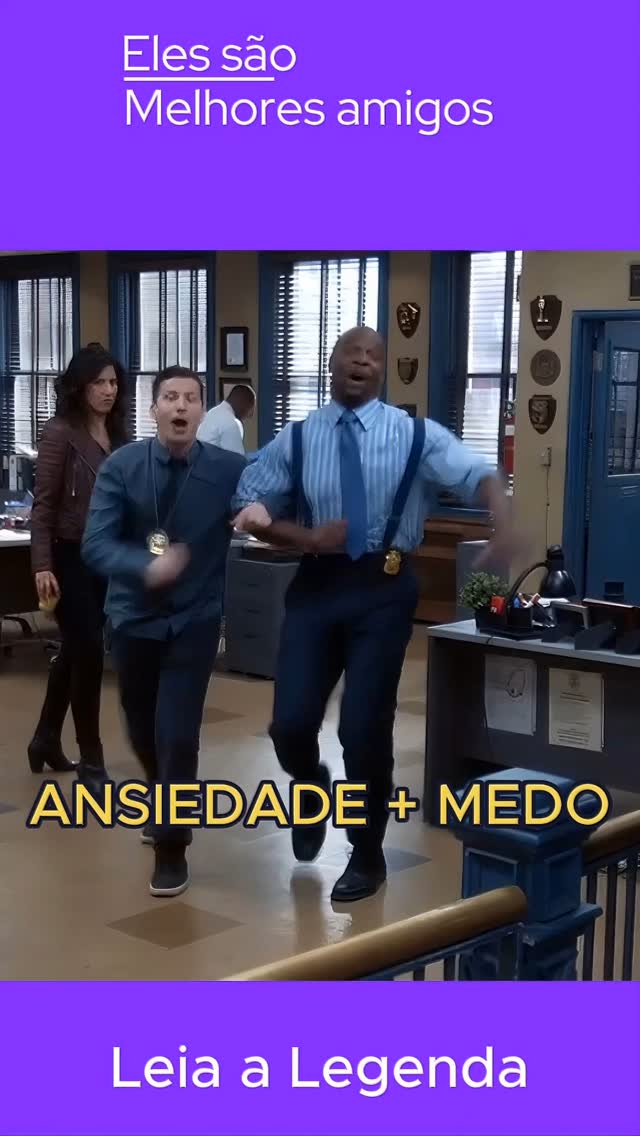 🧠 ANSIEDADE E MEDO: A DUPLA DINÂMICA DO SEU CÉREBRO 🧠
Você já percebeu como ansiedade e medo parecem andar sempre juntos? 👀
Não é coincidência! A neurociência nos mostra que esses dois estados emocionais são verdadeiros "amigos inseparáveis" no nosso cérebro. ✨
O medo é uma resposta imediata a uma ameaça real e presente. ️ Ele ativa nosso sistema de luta ou fuga, preparando o corpo para reagir.
🔮Já a ansiedade é como um "medo antecipatório" 🔮
- uma resposta a uma ameaça potencial ou futura, muitas vezes criada pela nossa própria mente.
Quando um se manifesta, o outro geralmente vem logo atrás. É como se o medo abrisse a porta e a ansiedade decidisse ficar para o jantar!
O mais interessante? Essa dupla dinâmica evoluiu para nos proteger. São mecanismos de defesa que, em doses adequadas, nos mantêm seguros e alertas.
O problema surge quando essa amizade se torna "tóxica" - quando começam a dominar nosso dia, mesmo sem perigos reais.
Aqui, acreditamos que entender essa relação é o primeiro passo para uma convivência mais equilibrada. Não se trata de eliminá-las (elas são parte de nós!), mas de aprender a reconhecê-las e regulá-las.
E você, já parou para observar como essa dupla se manifesta na sua vida?