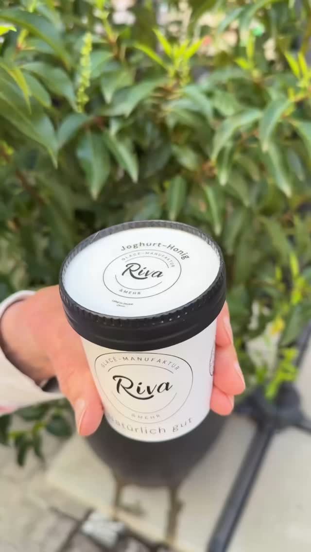 🍦 + 🍺 = ❤️
Probieren geht über studieren – Degustation Nr. 2 steht an:
Unter anderem mit zwei Glacékreationen mit Bier von @chenvanloon. Am Samstag, 14. Juni, von 13 bis 17 Uhr bei uns in Ammerswil. Bis bald! 👋