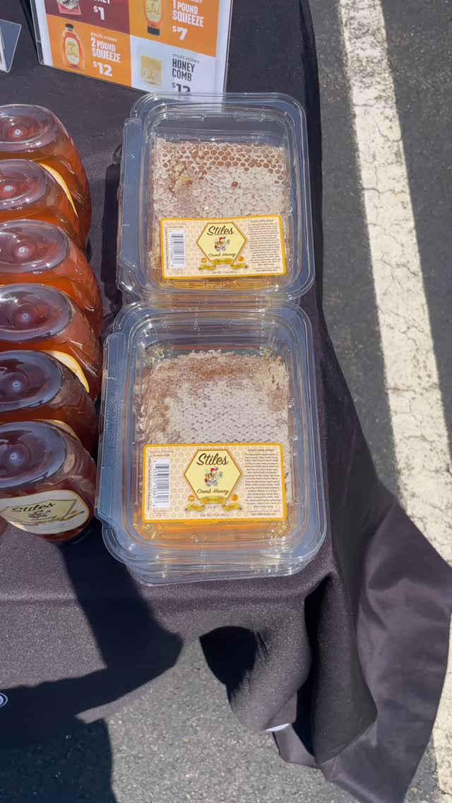 We’re at Raritan Center Center today with @fbcfoodtruck Come to 238 Fernwood Avenue sampling all of our honey. Come grab some lunch from the many food trucks and bring a bottle of honey home! #raritancenteredisonnj #olstiles #edisoneats #honey #foodtruckfestival #localnjevent