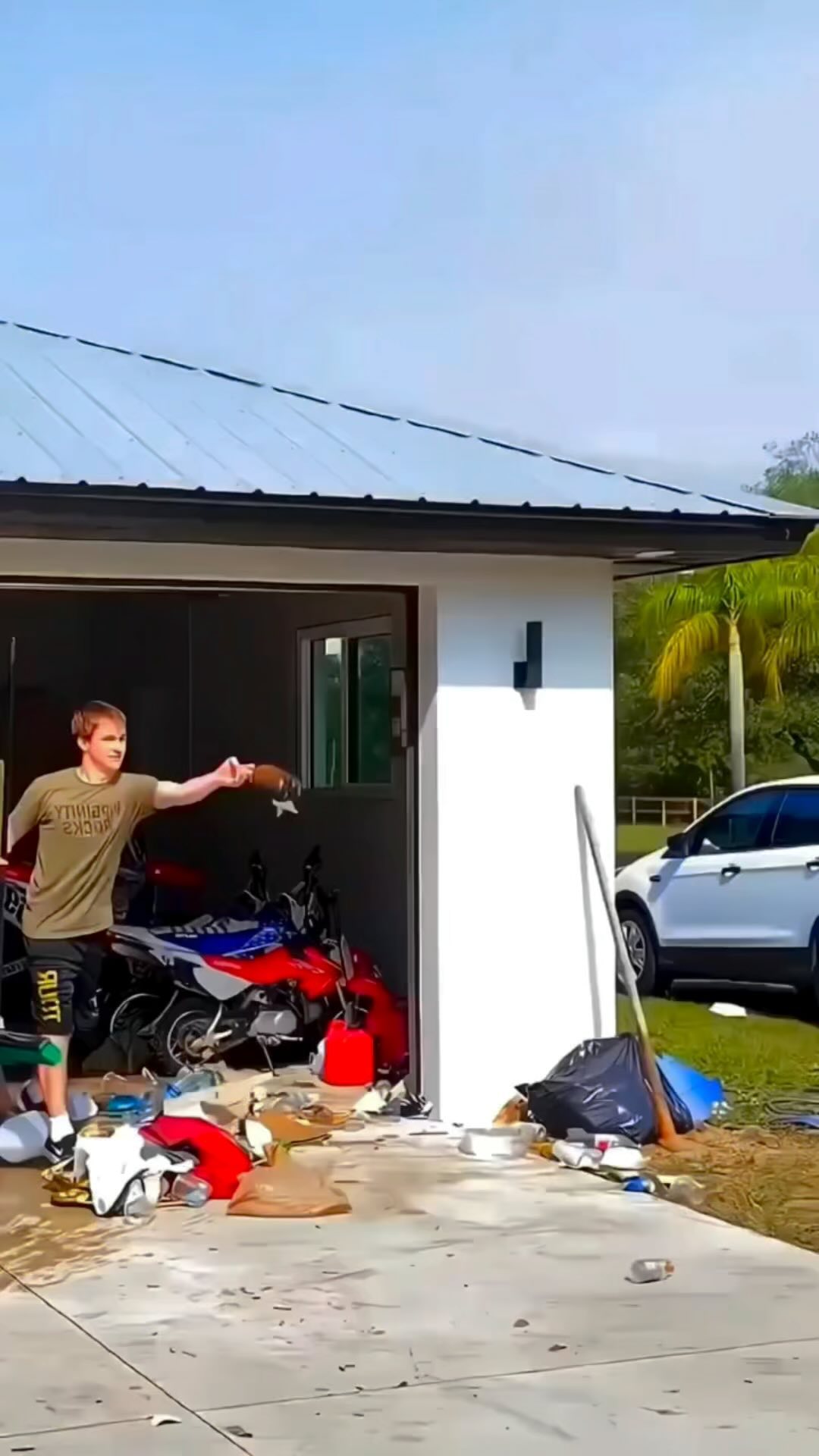 Water, snow, wind and cocacola proof covers 🚀 #fyp #trending #fy #viraltiktok #trend