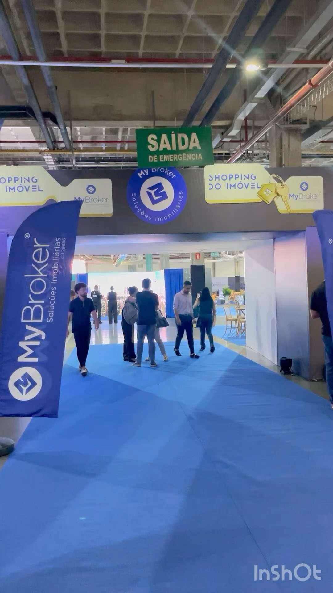 A empresa Avancini eventos, tem Locação de TVs, e TVs Touch com interação,como jogo da memória. #shoppingdoimovel no Shopping #flamboyant #tvs #tvstouch #painéldeled #som #microfonesemfio #estruturaq15 #plataforma360 #pisoparis #iluminacao.