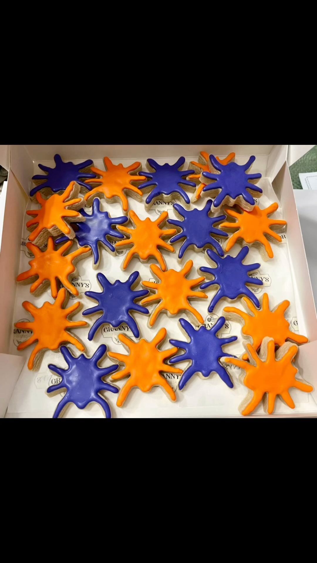 Dairy Free spider cookies for a classroom party! 🕷️#spidercookies #dairyfreecookies #grannysgoodiesbakery