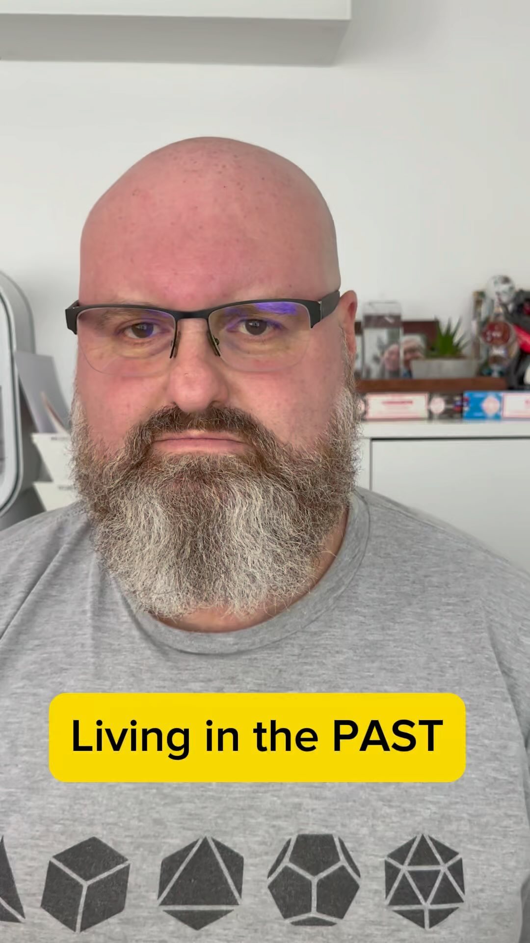 Living in the past #transpersonalcoaching #manifestation #transpersonal