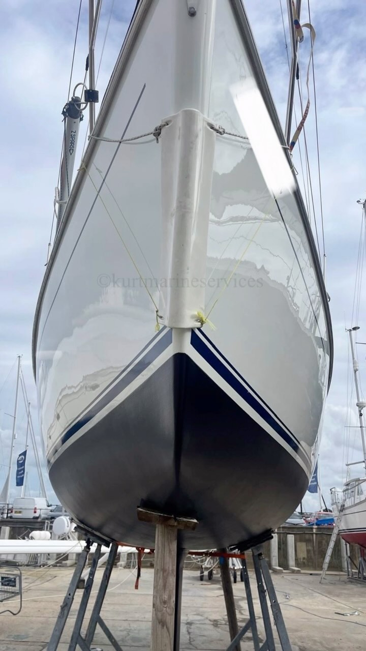 Amazing result on this Hunter Channel, polishing and fresh antifouling completed at HPM by our team.
Is your boat winter ready ??
We offer a vast range of professional services to suit all your needs so let’s chat !!
Get in touch on 07881990845 or email us at kurtmarineservices@gmail.com
#boatmaintenance #kurtmarineservices #polishing #antifouling #cleaning #smallbusiness #yachting #boating #hullmaintenance #hunterboat