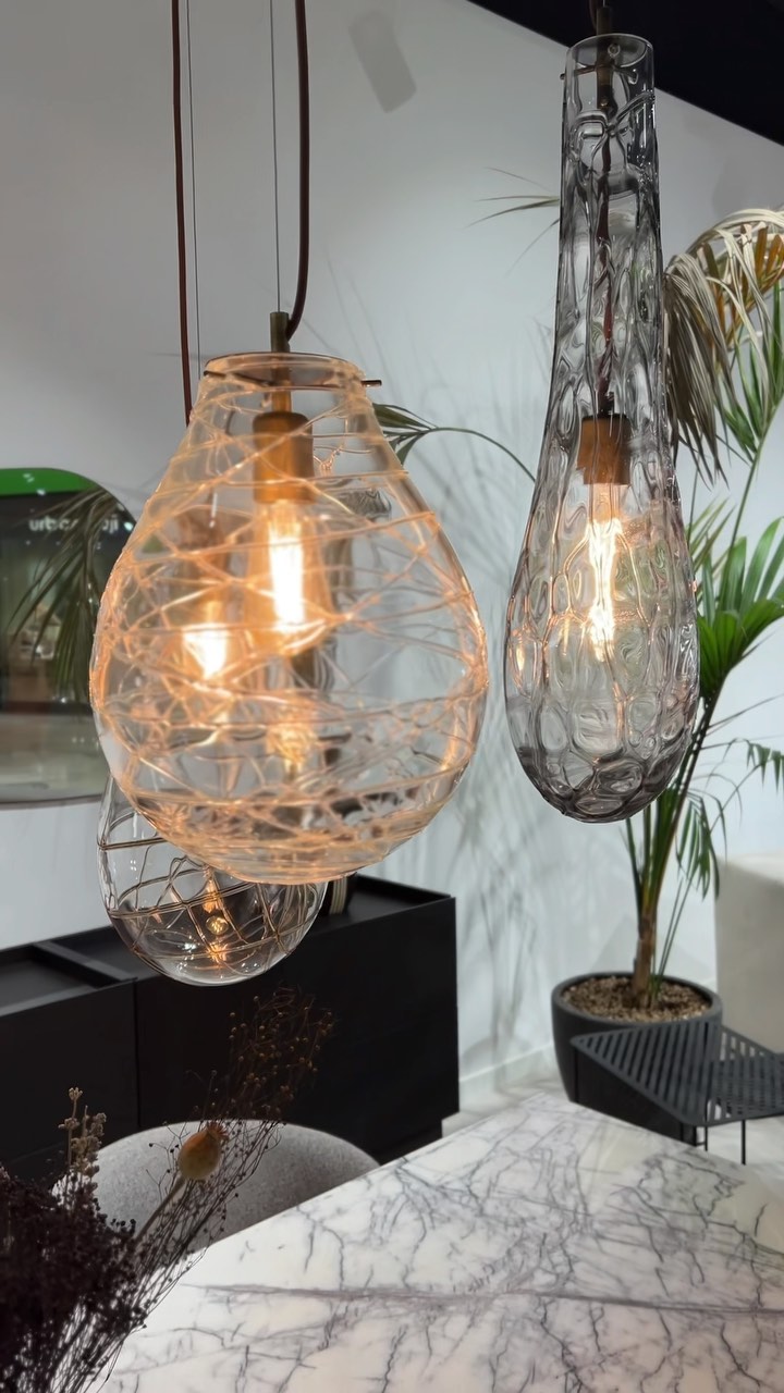 ✨Would you like to witness the creation process of our Cocoon lighting and bring a touch of nature into your home? Reach out to us to see how silk cocoons in a range of colors can beautifully transform your space!🦋 >> maiizen.com
