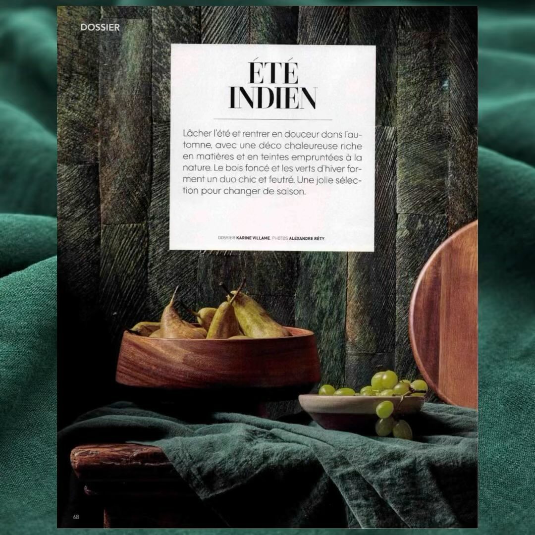 Changement de saison en perspective où les couleurs du bois se dévoilent au gré du vent et les feuilles s’envolent laissant la place aux verts forêts et émeraude des sapins et des pins. L’été indien où le soleil chauffe encore de ses quelques rayons est encore au rendez-vous entre pluies et tempêtes. Sélection stylisme de @karinevillame sous l’objectif de @alexandre_rety_photographe pour @artdecorationfr @nathalie.soubiran
Les nuances de verts et de bruns chocolats respirent les promenades en forêt d’automne et invitent à se réunir attablés pour déguster des marrons chauds et une bonne poêlée de champignons. Nappe en lin français couleur Emeraude par @couleur_chanvre sans produits toxiques. MERCI!
—-
#artisan
#bienêtre
#bienfaits
#vert
#brown #chocolate #chocolat
#chanvre
#couleurchanvre
#decoration
#durable
#nappe #automne #autumn
#green
#homedecor
#interiordesign
#lin
#linen
#madeinfrance
#nature
#paysbasque
#pressrelation
#responsable
#savoirfaire
#sustainable
#textile #nappe #table #atable
#vkbpr