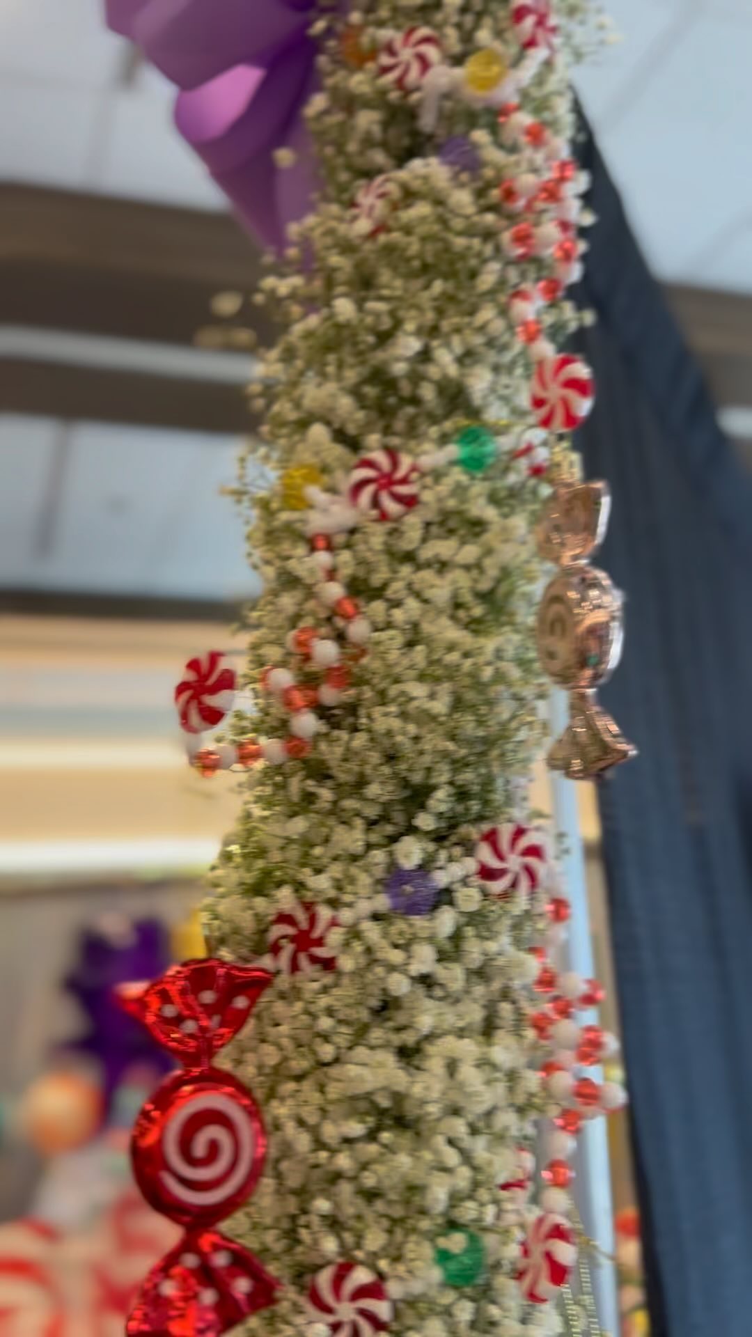 It was just TOO sweet at Thursday’s Chamber Network Night at @pcexpo !! We were asked to help @inbloom219 add some “sugar” to their booth and what fun we had doing it! Thanks to @aldersonphotography for bringing their Photo Booth so visitors could get a few photos on our newest addition “Candy”, a contemporary pale pink sofa that is perfect for your next event!
#candygirl #chambernetworknight #networking #chamberofcommerce #gettingtoknowyou #candyland #candylandparty #pinksofa #eventrentals #prettyinpink #eventlounge #valpoflorist #flowershop #kaleidoscoperoses