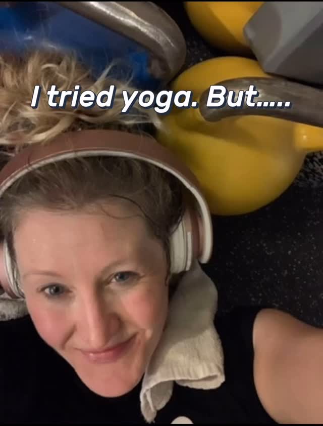 Don’t get me wrong I love yoga but it’s never helped me emotionally as much as lifting weights. #healingjourney #bodywisdom #mentalhealth #womenwholift #rageagainstthemachine