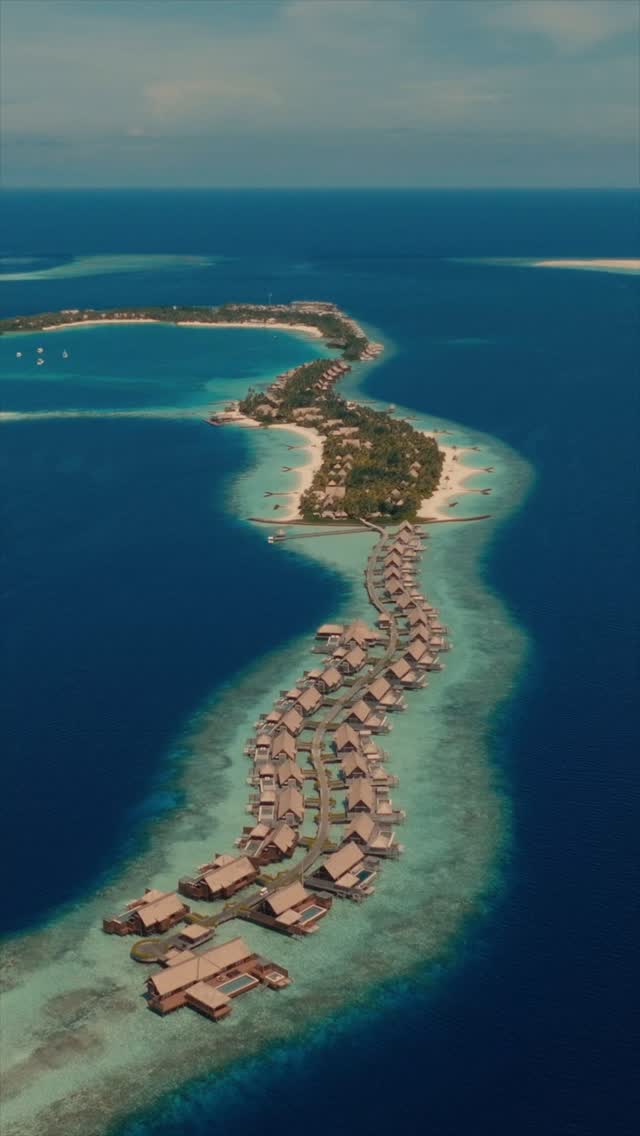 🌴 Total Paradise, with a sprinkling of @hedley.studios magic.
Shot for the Hedley Studios x Waldorf-Astoria Ithaafushi Global Partnership Announcement.
#maldives #waldorfastoria #ferrari250tr #ferrari250 #ev #themaldives #paradise #contentcreation #mediateam