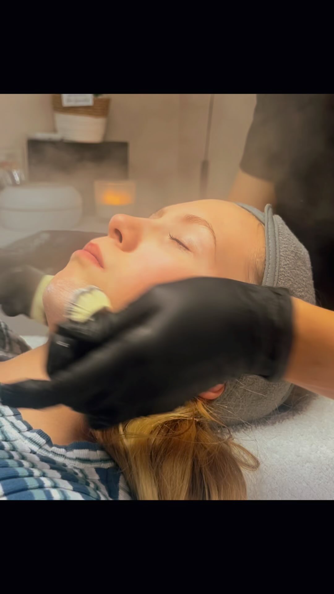 After an amazing summer it’s time to get back to normal 🥰
Time to remember that Selfcare is key 🔑
You can’t pour from an empty cup ❤️
Having a relaxing treatment is the best way to unwind, de-stress and feel rejuvenated 🌟
Although we believe the sun is great for our skin it also has its down sides….
The build up of sweat, sun cream and water on the skin can leave our skin looking dull and dehydrated 👎🏻
A facial is the best way to get that deep cleanse, exfoliation and those all important active ingredients back into the skin to help us feel nourished 😁
Book in for your treatment today and your skin will thank you!
www.hgskincare.co.uk
#skincare #selflove #refresh #beauty #rejuvenation #cleanse #exfoliate #nourish