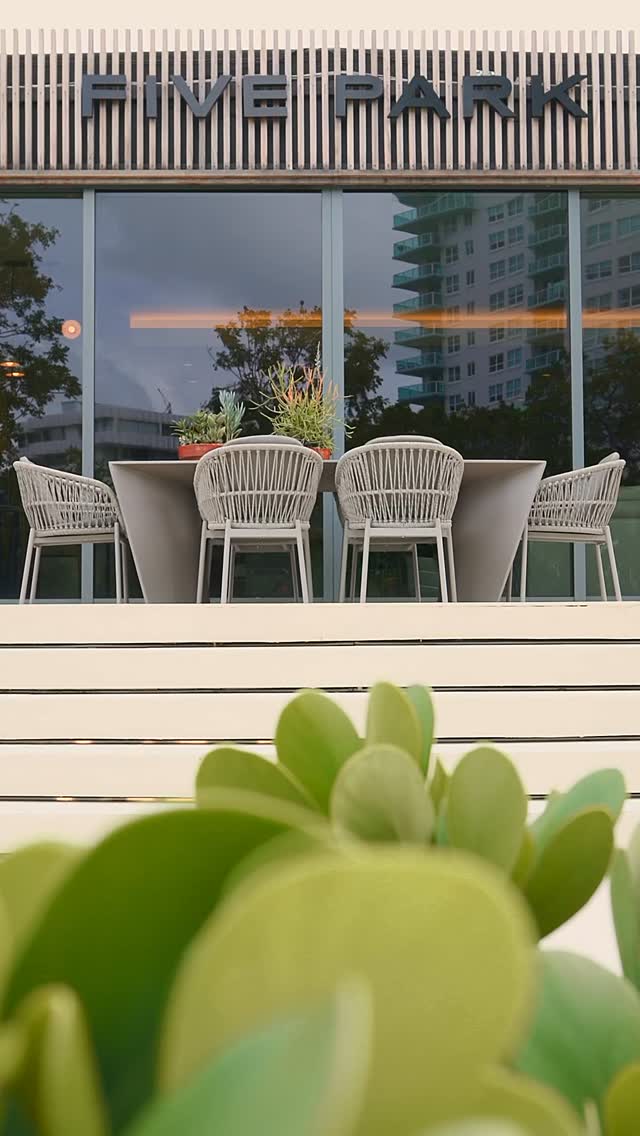 Five Park Residence is more than an architectural icon, it’s the tallest and most sophisticated tower in Miami Beach, redefining the South Beach skyline.
Being part of this project was an honor for @webossadesign .
Every detail was designed to reflect the soul of Five Park.
More than a space, it’s an experience that captures the lifestyle behind this extraordinary address.
•••
#MiamiLuxuryRealEstate #LuxuryLivingMiami #InteriorDesignMiami #FiveParkMiami #LuxuryInteriors #MiamiBeachLifestyle #HighEndDesign #LuxuryDesignStudio #SouthBeachLuxury #RealEstateMiami #MiamiDesignDistrict #BespokeInteriors #WeDesignWeBossa #WeBossaDesign