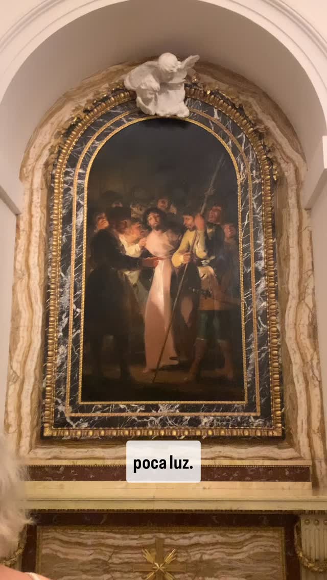 Goya tiene muy pocas pinturas religiosas, porque tenía una postura anticlerical, denunciaba los abusos de la Iglesia. Le encargaron el Prendimiento para acompañar al Expolio del Greco en la Catedral de Toledo. Un diálogo entre dos grandes
