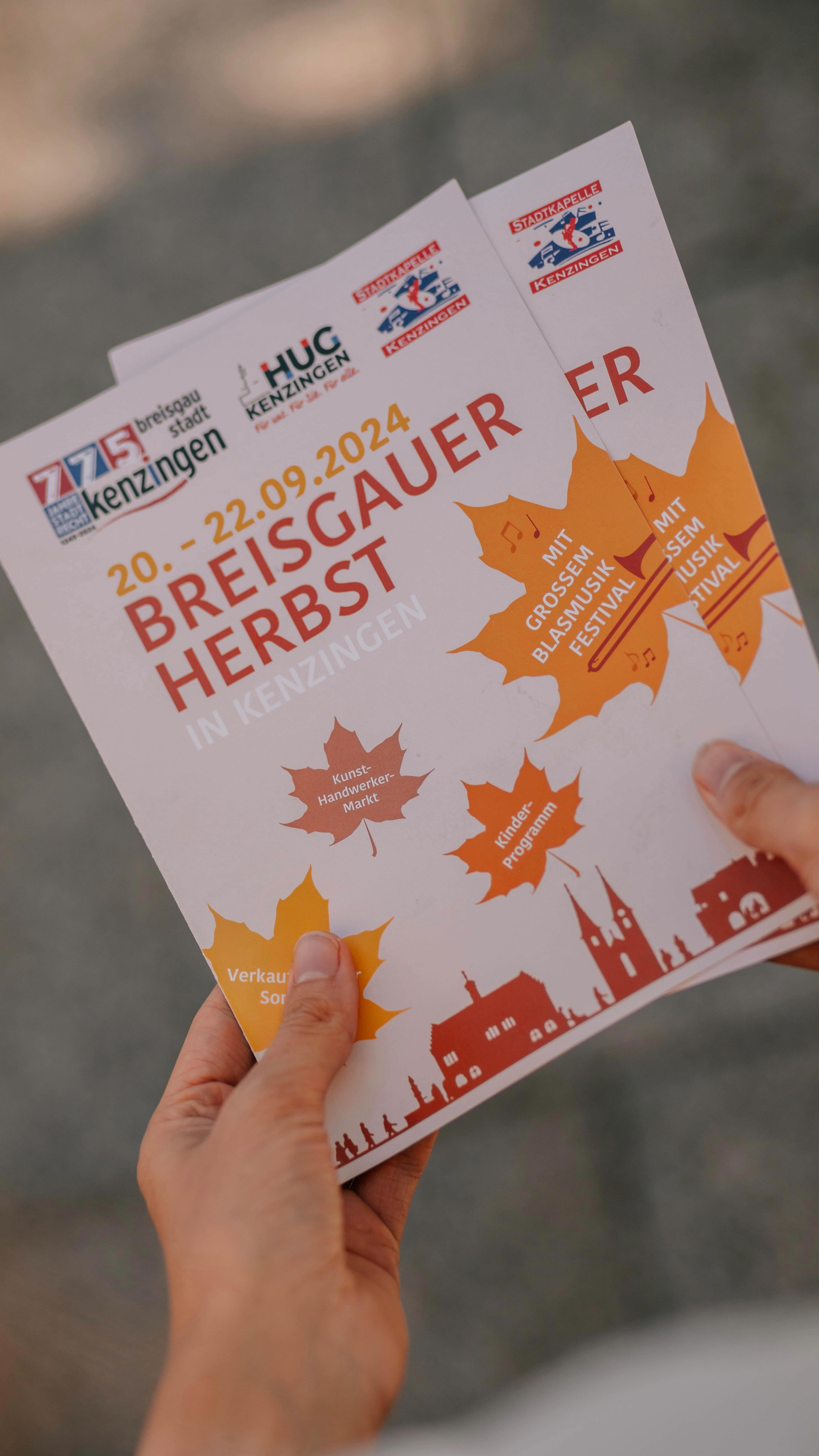 Für die @stadtkenzingen durfte ich die Gestaltung für den Breisgauer Herbst übernehmen, der dieses Wochenende stattfindet🍂
Vielen Dank an die Stadt Kenzingen!
Ich freu mich auf ein tolles Wochenende