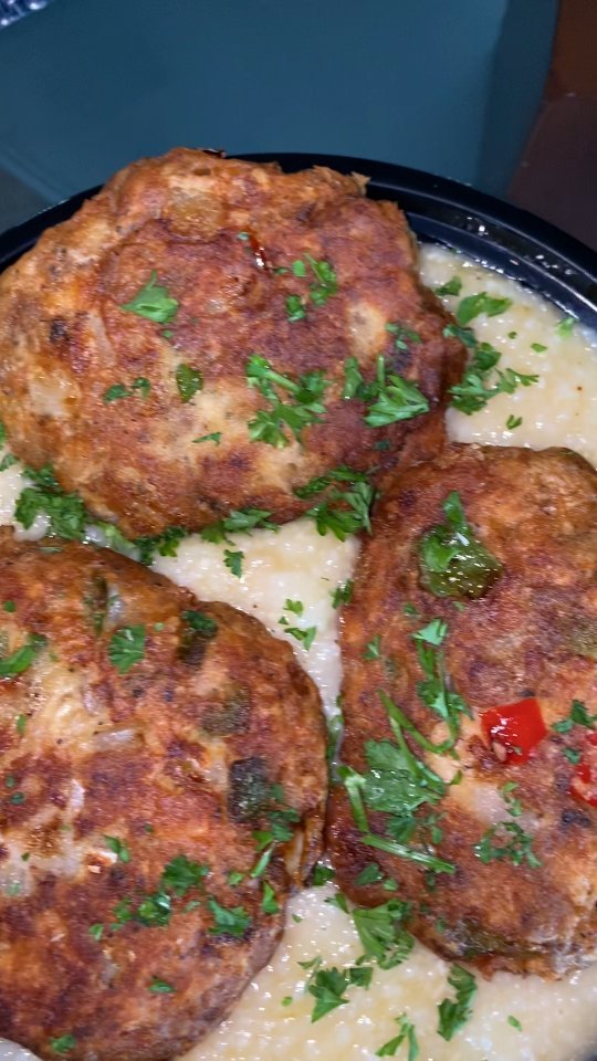 Unlimited 🚀
The best part of being a chef is the challenge of getting new orders that test my skills in the kitchen. Every customer wants something special and Im always ready to find new ways to satisfy their taste buds!
Last week I made a seasoned chicken tofu that was beyond delicious! 🤌🏼😋
#montgomeryskitchen #tampafoodie #tampaeats #tampachef #tampacatering