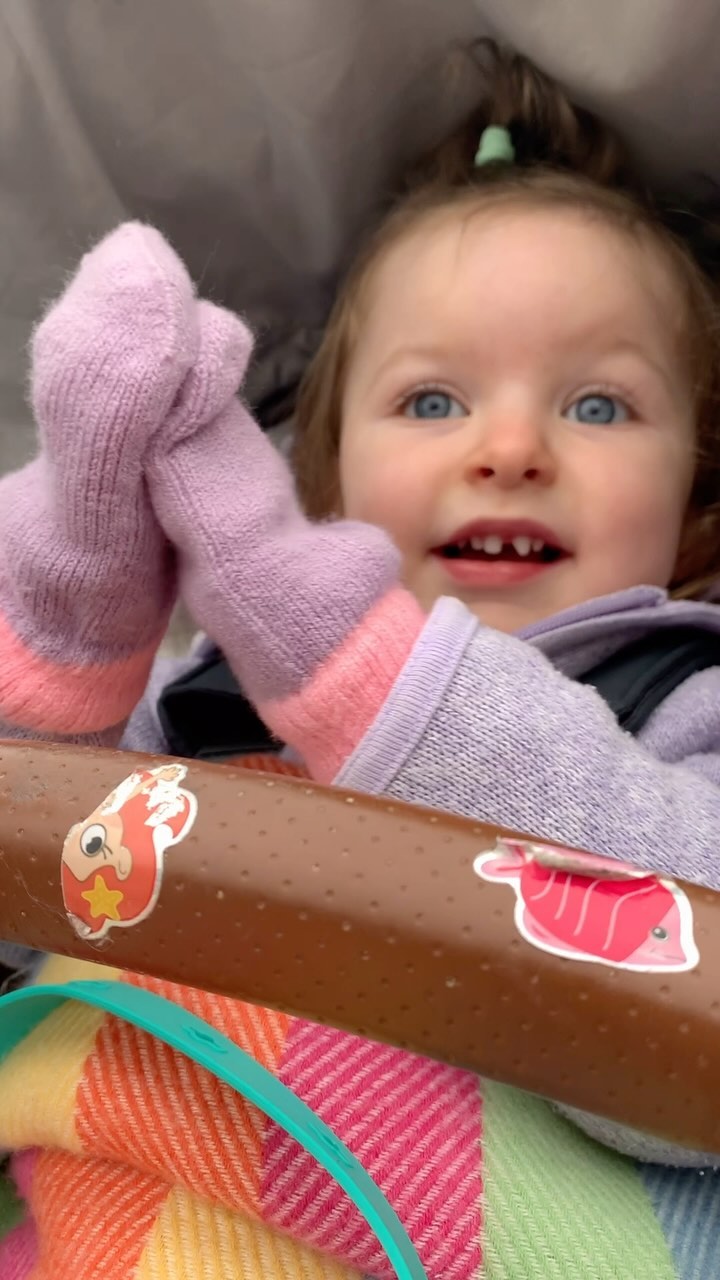 Biggest cheer for Kev who ran 42km for Eve 🫶🏻💖What a display of determination 👏🏻 #evesdreamtowalk #rolemodels #ifyouseeityoucanbeit @dublinmarathon