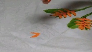 Cada pincelada cuenta una historia. 🌿 La exclusividad de tener una pieza de diseño con detalles pintados a mano es algo que trasciende el tiempo y las tendencias. Cada trazo es único, y no existe otra igual en el mundo.
Este proceso no solo añade un toque de arte a la moda, sino que también convierte cada prenda en una obra única e irrepetible, que lleva consigo el espíritu de la naturaleza y la pasión por lo artesanal.
.
.
Every brushstroke tells a story. 🌿 The exclusivity of owning a piece of design with hand-painted details is something that transcends time and trends. Each stroke is unique, and there's nothing else like it in the world.
This process not only adds a touch of art to fashion but also transforms each garment into a one-of-a-kind piece, carrying the spirit of nature and the passion for craftsmanship.
#EveValverde #HandPaintedFashion #ExclusiveDesign #OneOfAKind #UniqueFashion #ArtisanalCraft #SustainableFashion #FashionArtistry #CostaRicanDesign