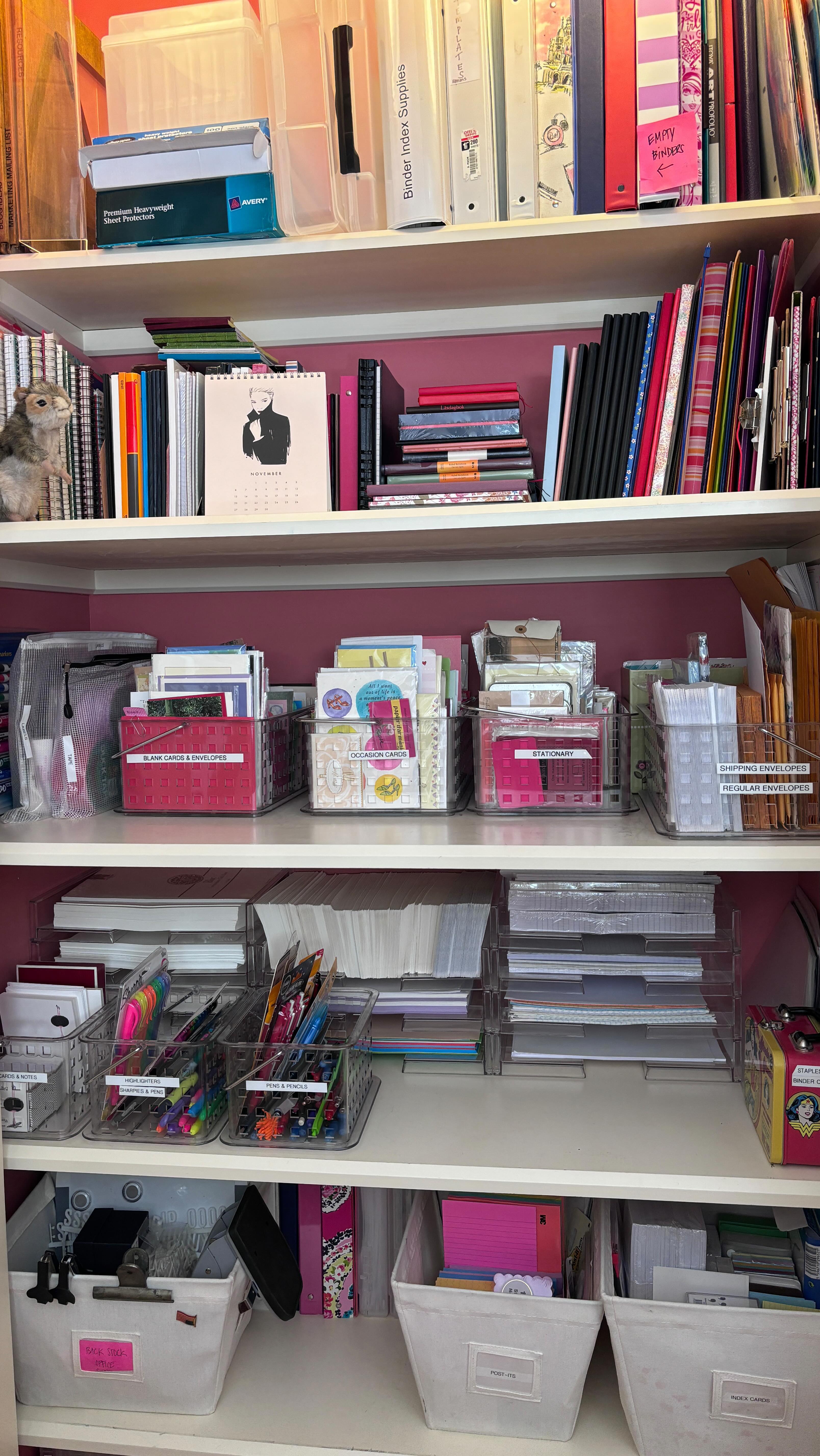 Feeling overwhelmed by a cluttered office? 🌀A tidy workspace can improve focus and productivity! Watch how I transformed this office by organizing supplies step-by-step. Ready to reclaim your space and sanity? Hire a professional organizer and experience the difference. ✨
.
.
.
.
.
#OfficeOrganization #DeclutterYourLife #OrganizedOffice #HomeOfficeMakeover #ProductivityBoost #SanFranciscoOrganizer #BayAreaProfessionalOrganizer #CloudyToClearOrganizing #GetOrganized #OfficeSuppliesOrganization