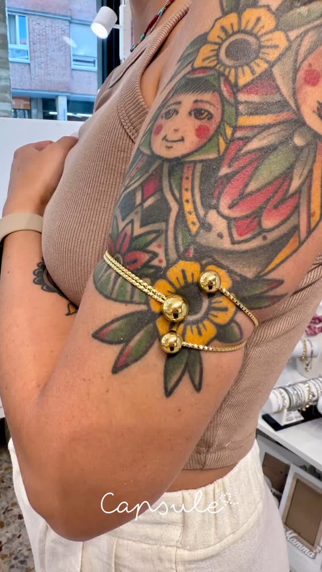 Ce li avete chiesti in tantissime e sono arrivati! 🤩
.
.
🅱🆁🅰🅲🅲🅸🅰🅻🅸 🅳🅰 🅱🆁🅰🅲🅲🅸🅾
.
.
Acciaio anallergico, musthave dell’estate ☀️
.
.
Vieni a scoprirli in negozio!
#capsulerovereto #piccoleemozioniquotidiane #braccialidabraccio #estate#musthave #bijoux#acciaio