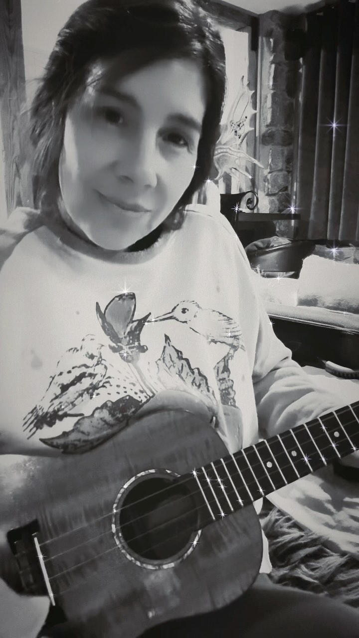 āYou Do Something To Meā Tis the season for spooky old love songs. Iāve always loved this classic written by Cole Porter in the 1920s.
š
#greatamericansongbook #coleporter #youdosomethingtome #spookylovesongs #halloweenvibes #ukulele #coloradoartist