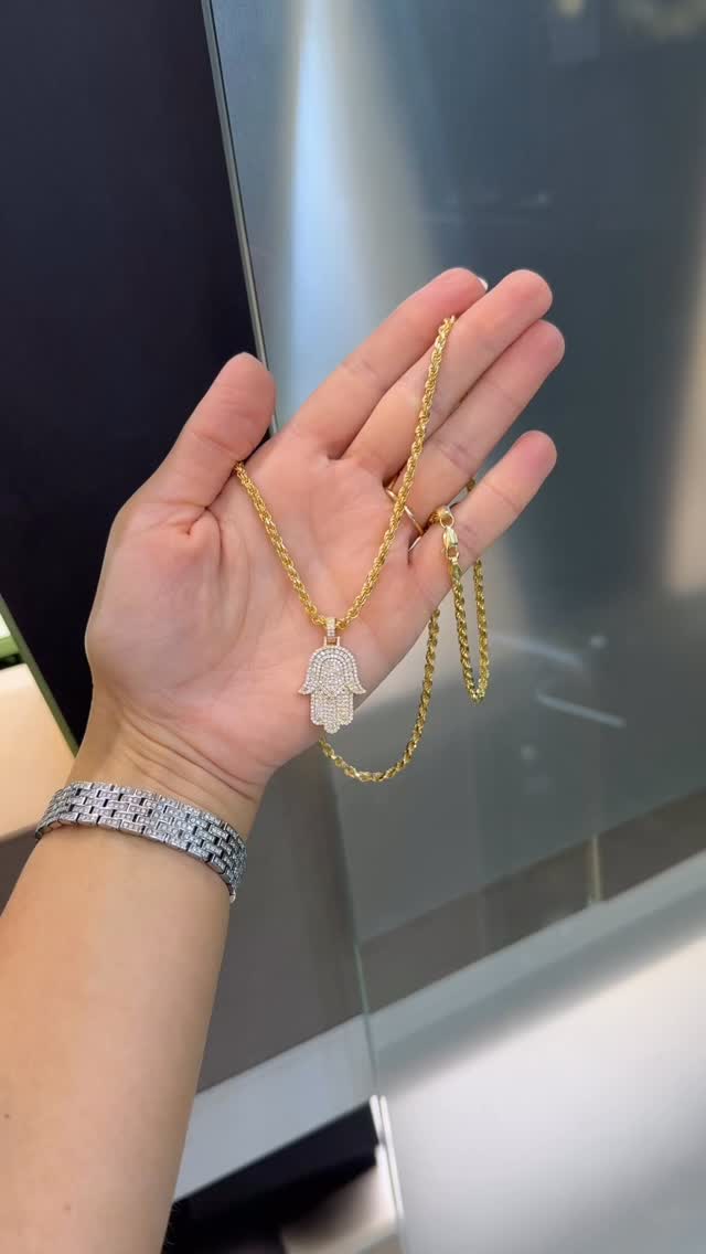 🪬 YOU GROW, WE GROW 🤝
Dm for info
#hamsapendant #fatimahand #antwerpjewelry #solitaireantwerp