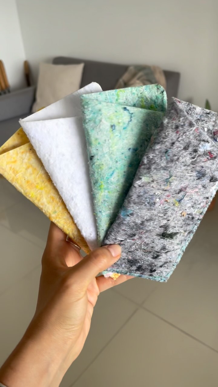 Porta gafas hechos con #fieltrotex 🙌🏼👌🏽🌟
#portagafas #fieltroartesanal #creacionesartesanales #insumotextil #fieltroinspiration #fieltroscolombia