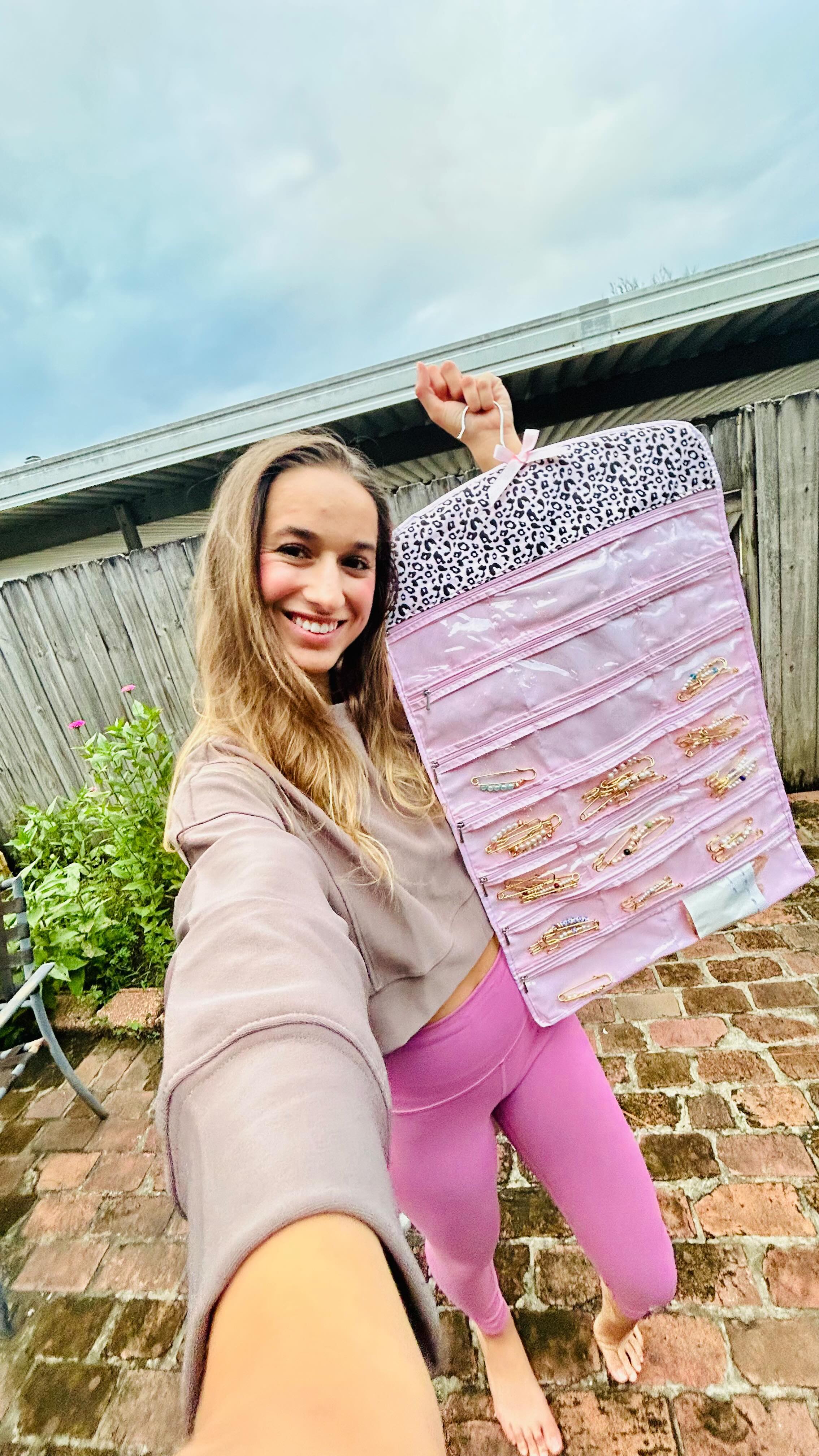 bridal bouquets, baby carriers, visor clips, & more ways to use 🧷🧷🧷