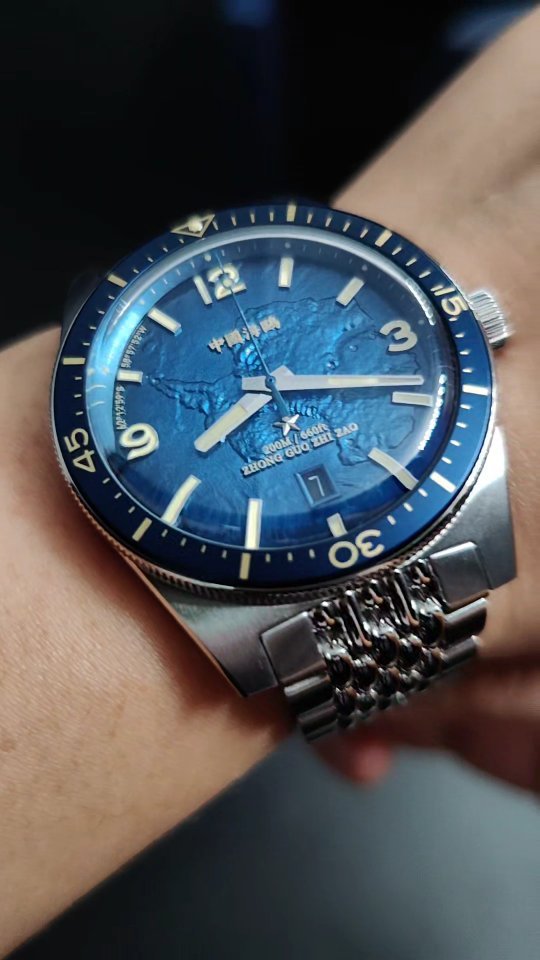 Unboxing the Ocean Star Antarctic Special edition.
Full video can be found on our YouTube page.
seagullwatchcompany.com
#watches #watchcollector #watch #productpackaging #watchlover #wristwatch #watchnerd #divingwatch #automaticwatch #unboxing #watchaddict