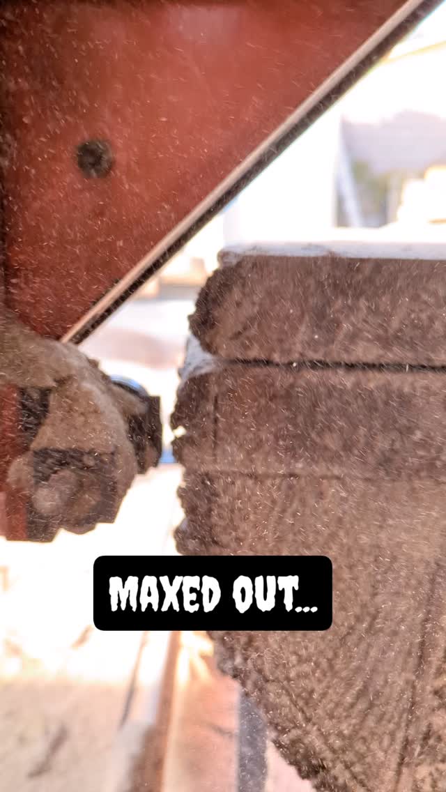 We milled up a few Walnut logs for our customer recently...this one needed to be trimmed down to 56" to fit the mill. 😬
We have dozens of properly kiln dried Walnut slabs up to 22' long on hand, reach out if we can help with your next project.
.
.
.
#custom #sawyer #Walnut #bigwood #kilndrying #customfurniture #hardwood #colorado