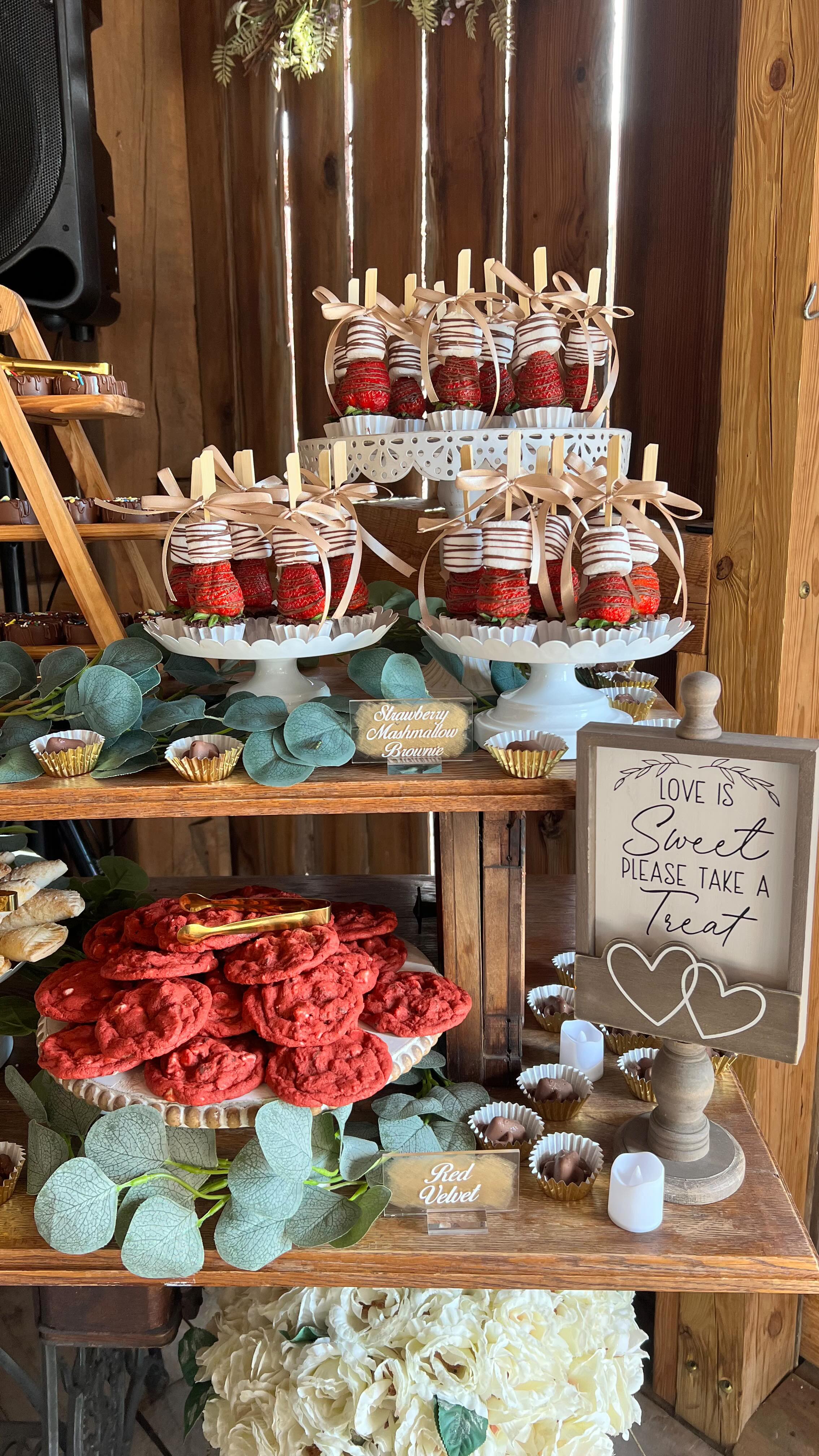 There’s something magical about a themed wedding, and Gary & Amber’s Harry Potter-inspired celebration was nothing short of enchanting! Thank you for letting us bring your vision to life. Congratulations, Gary & Amber! @thelittleredbarnofnunica
#experiencegrandrapids #grandrapidsfoodie #iheartGR #grbaker #grgram #cheatdaysweetsgr #cheatdaysweets #midtowngr #grandrapidseats #grfoodie #grbestbites #grnowfood #grandrapidsfood #westmichiganweddings #westmichiganbride #grandrapidsbride #grbride #grandrapidswedding #grwedding #dessertcatering