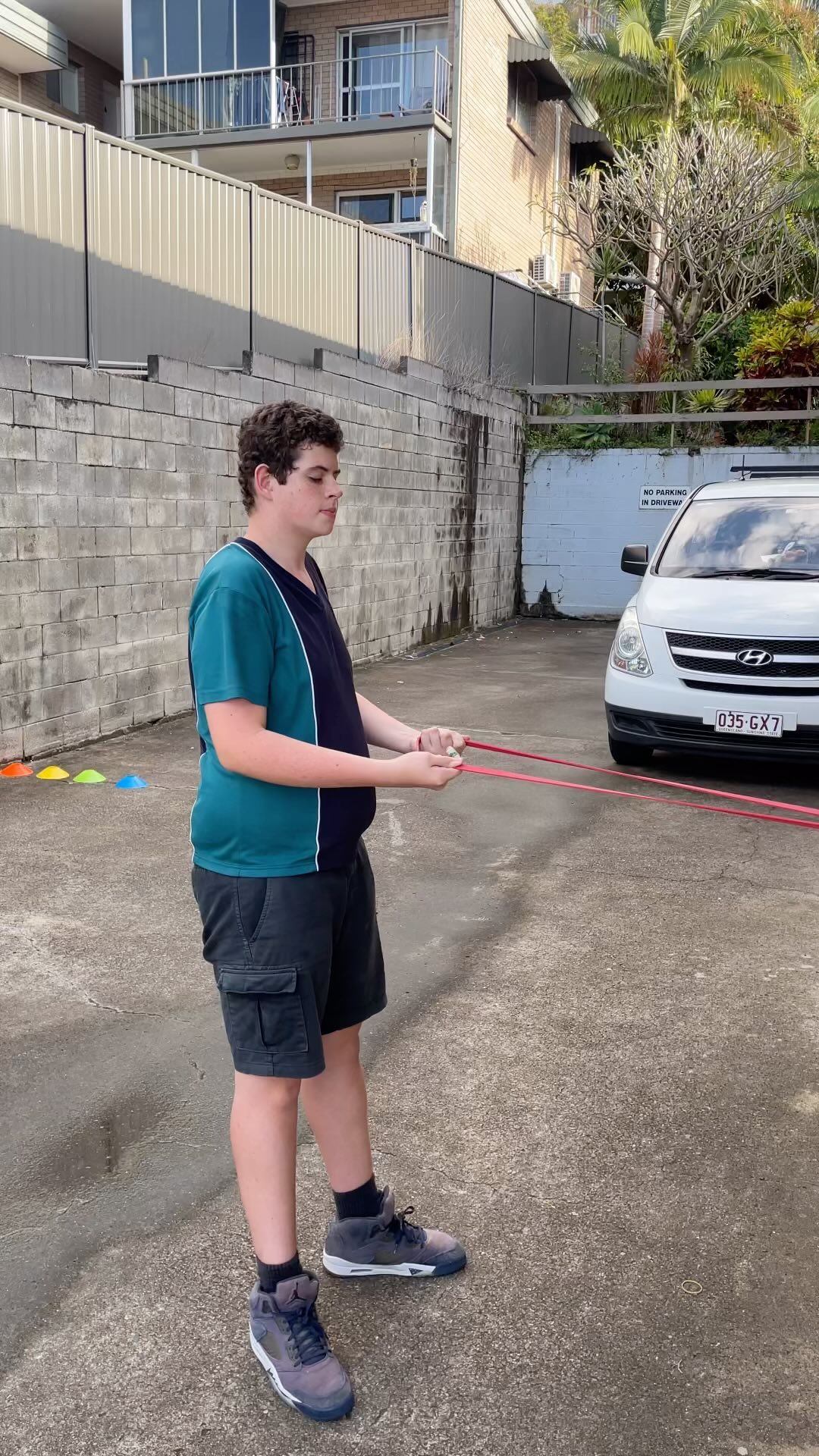 Here’s a great example of progress that you can’t measure with a number. Elijah’s overall movement QUALITY is improving.
It’s subtle (and yes a different camera angle but take our word for it 😆) you can see how much more retraction Elijah is creating through his shoulders on the second clip. Look at how much his t-shirt is being pinched together by his shoulder blades.
He’s understanding that the pulling motion comes from the entire shoulder and not just his arms. Also a tell-tale sign that we’re waking up some of those posterior muscles is that he complains about how much they burn 😂 🔥
Elijah is going from strength to strength with his training, and most importantly, really enjoys it 💪
#SeeTheAbility