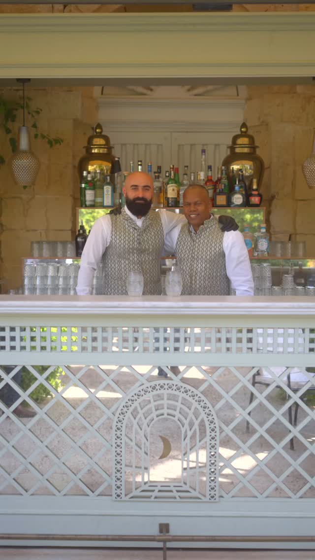 Our mixology maestros, Dinesh and Mahmoud, are back at crafting summer in a glass! Watch as our talented barmen shake up our signature Strawberry Hills cocktail – a perfect blend of freshness and finesse.
Botanical garden views and palatial vibes included with every sip! Come play 🍓🍹✨
📹 by @nbarrettmusic