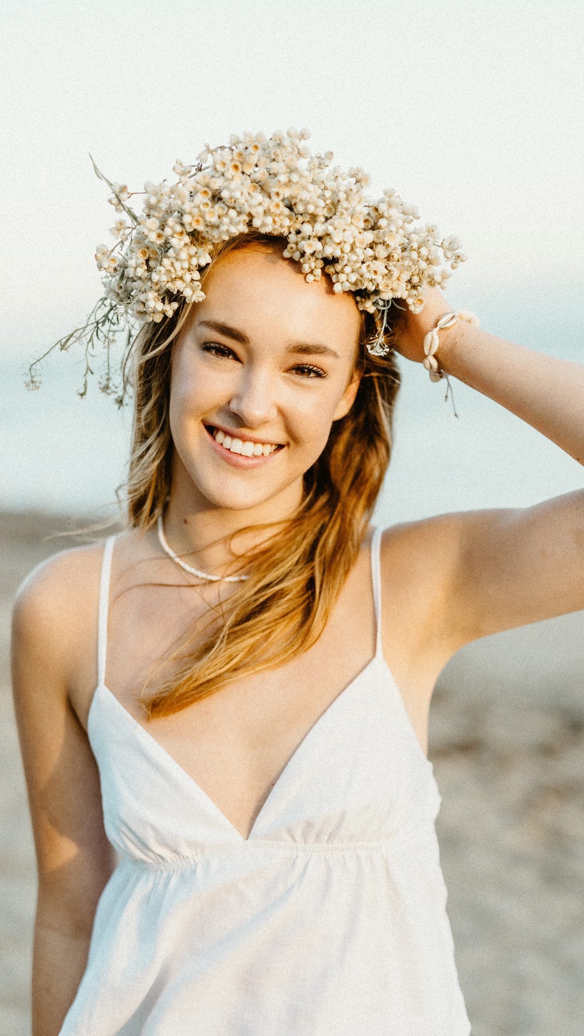 Woah! How’s this possible that Lauren is graduating this year?! I’ve been blessed to know Lauren since she was very young, back in her rec softball days. I can’t begin to describe just how full my heart felt to photograph her for her senior shoot at the beach and to get to know her better as the incredible young adult she has become!
I’m kind of loving getting out of the studio for shoots like this! It’s making me rethink a few things about my studio business. Hmm…
Stay tuned on how I change things up.
#seniorpictures #senior #seniorphotographer #seniorphotos #seniorphotography #losangelesseniorphotographer #malibuphotographer #malibubeach #thousandoaksphotographer #calabasasphotographer