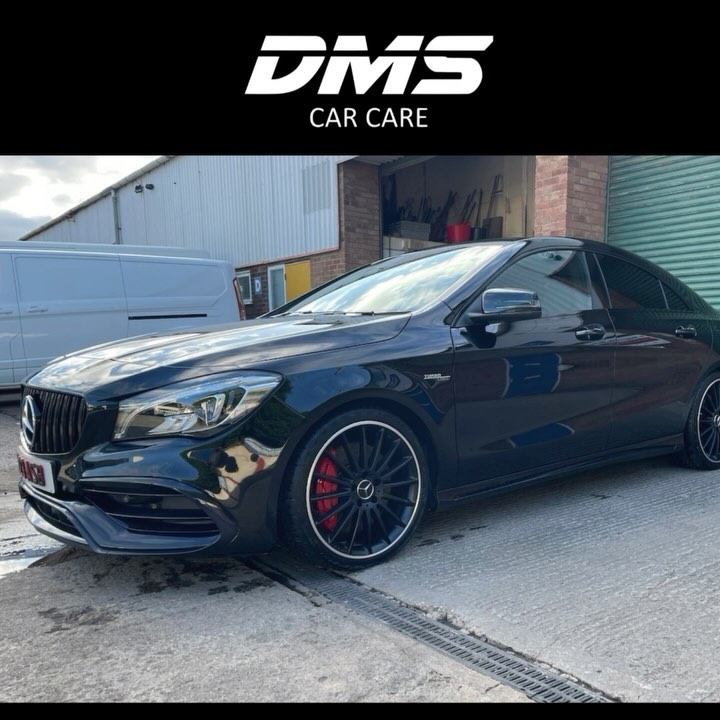 Great results and very shiny black paint after a full decontamination wash, minor paint correction and 6 months ceramic protection. 2 day service 💪🏻
#mercedesamg #cardetailing #paintcorrection #ceramiccoating #carwash