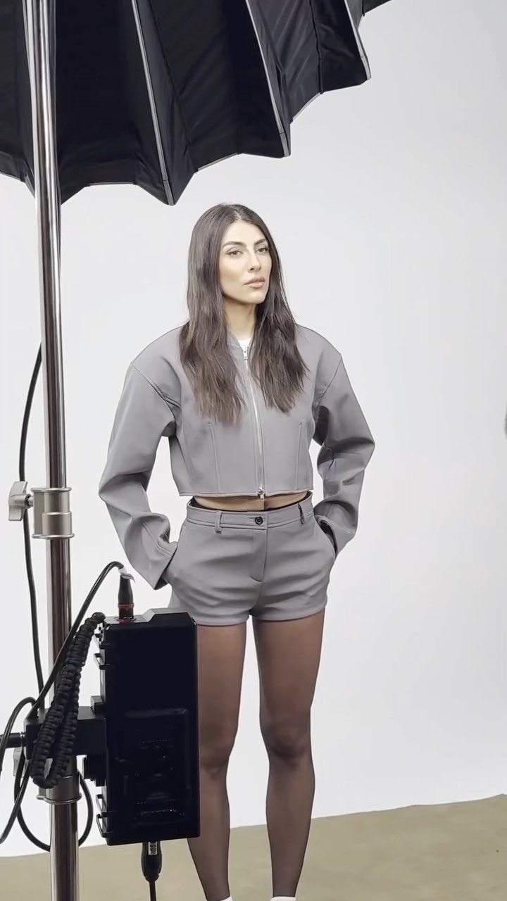 Lo studio Fuorizona ha avuto il piacere di essere il set prescelto per le riprese del promo del nuovo podcast di @giuliasalemi "Non Lo Faccio X Moda" ✨ #nlfxm
#nonlofaccioxmoda#giuliasalemi#podcast#promo#backstage#fuorizona#studiomilano