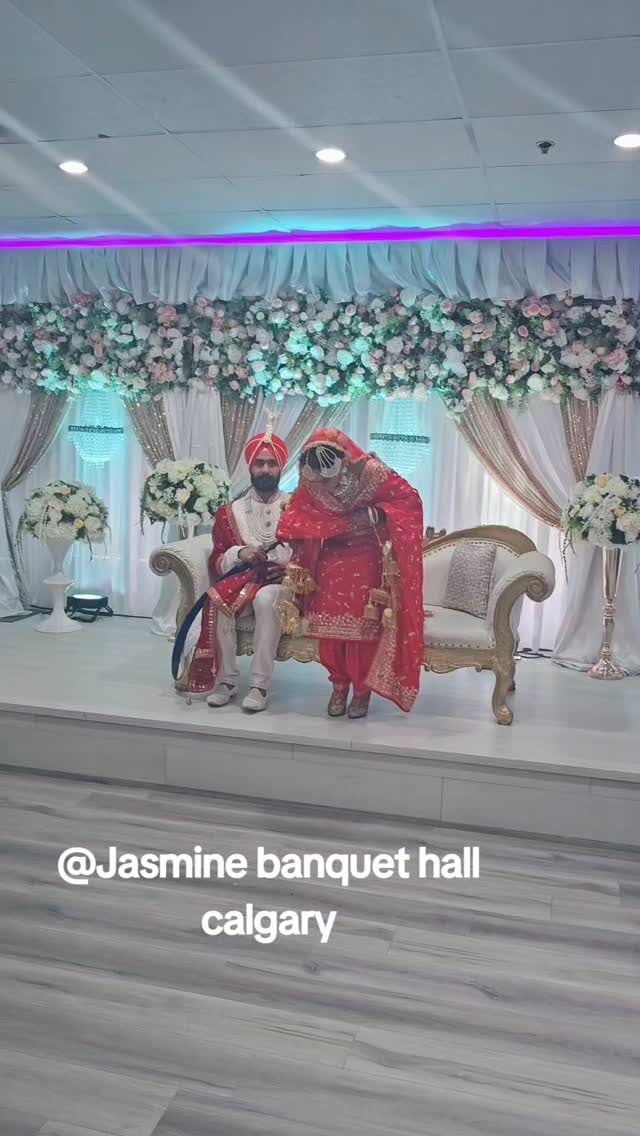 #yycwedddingphotographer #calgaryweddingphotographer #calgarybride #yycbride #yycvenue #yycphotographer #calgarywedding #yycvenue #yycsmallbusiness #yycbeauty #weddings #pakistaniwedding #punjabiweddings #calgaryevents #calgarylife #yycwomen #weddinginspiration #bride #magnoliabanquethall #indianfood #banquethallcalgary #yyccakes